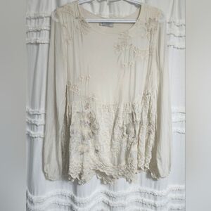 Stunning, Silk & Viscose Boho Cream Lace Appliqué Long-Sleeve Top. Made In Italy